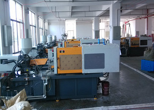 工廠空調(diào)下的智能伴侶 小型補水加濕器——冬補濕夏降溫，廠家直供保健佳品